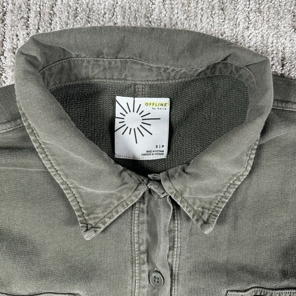 Offline By Aerie Womens Small Green Button Up Shacket Shirt Long Sleeve Pockets - Picture 2 of 10